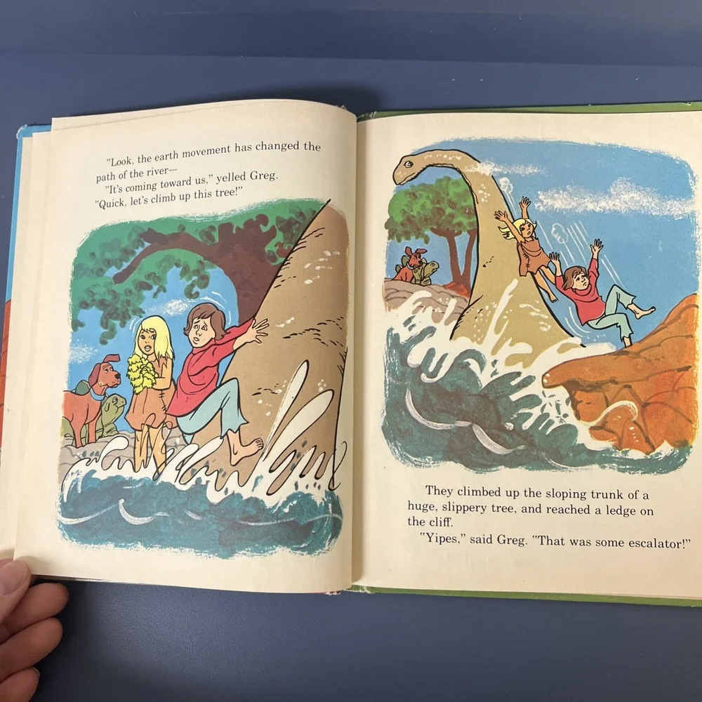 Vintage Children's Rand McNally Book‎ Hanna-Barbera's VALLEY OF THE DINOSAURS